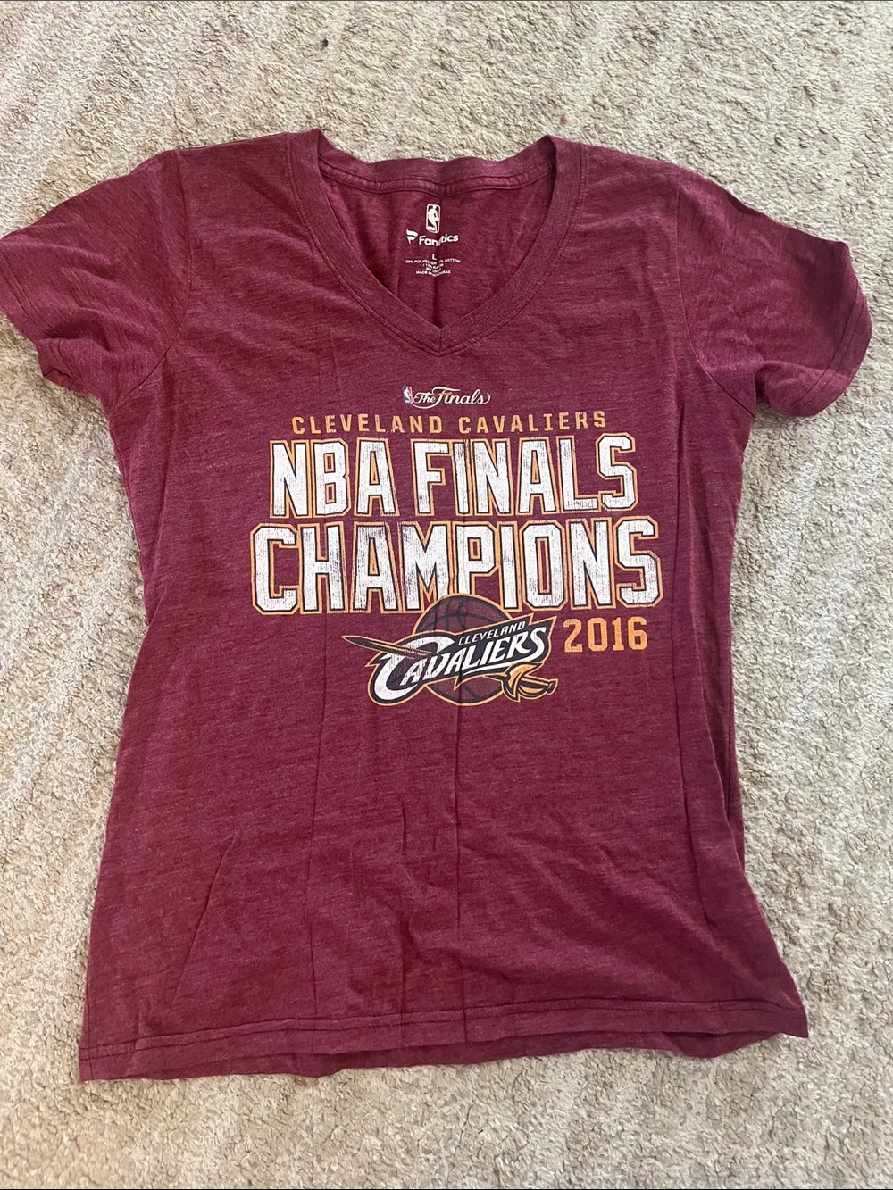 Fanatics Cleveland Cavaliers NBA Finals Champions 2016 Burgundy Short Sleeve Tee